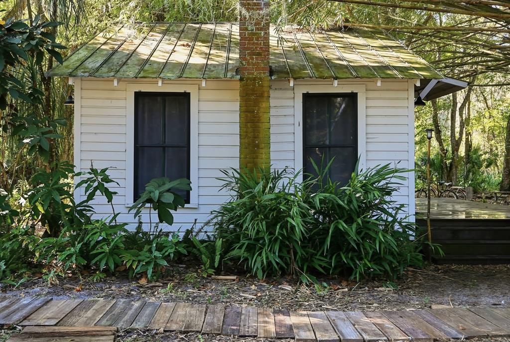 For Sale: $874,900 (6 beds, 3 baths, 2618 Square Feet)