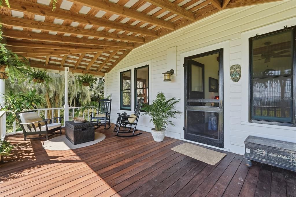 For Sale: $874,900 (6 beds, 3 baths, 2618 Square Feet)