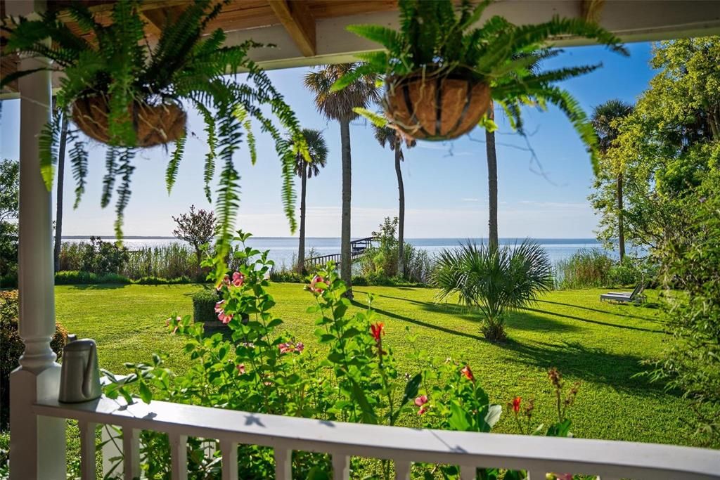 For Sale: $874,900 (6 beds, 3 baths, 2618 Square Feet)