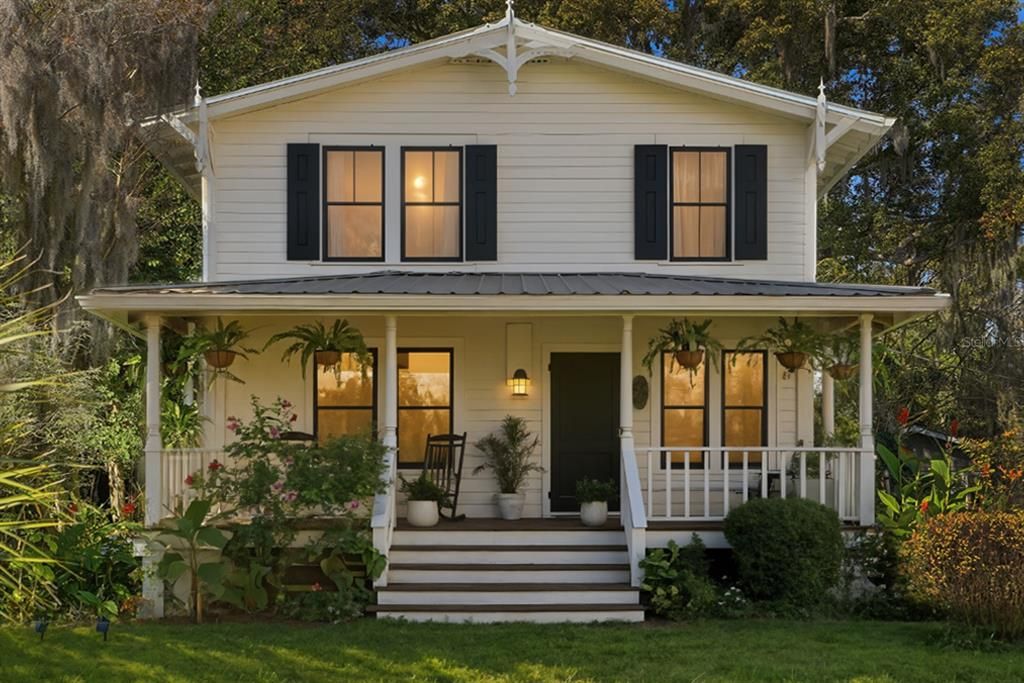 For Sale: $874,900 (6 beds, 3 baths, 2618 Square Feet)