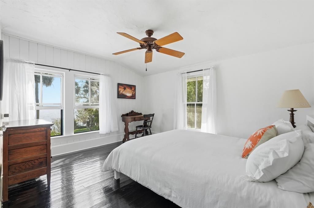 For Sale: $874,900 (6 beds, 3 baths, 2618 Square Feet)