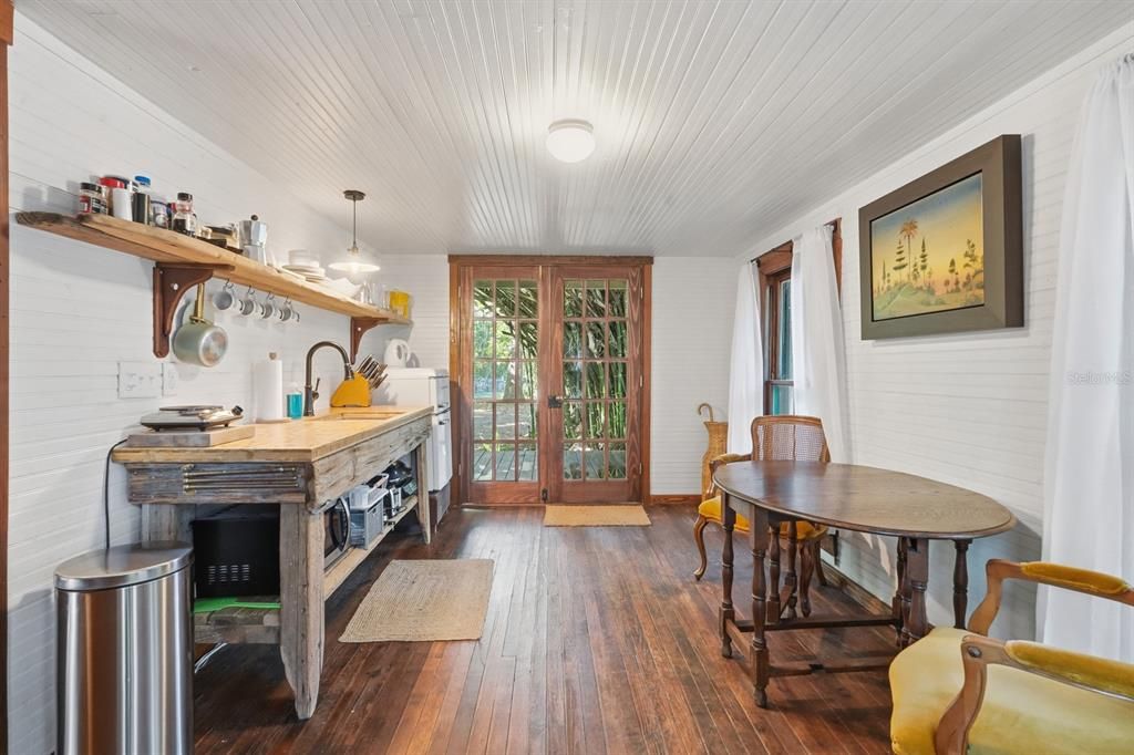 For Sale: $874,900 (6 beds, 3 baths, 2618 Square Feet)