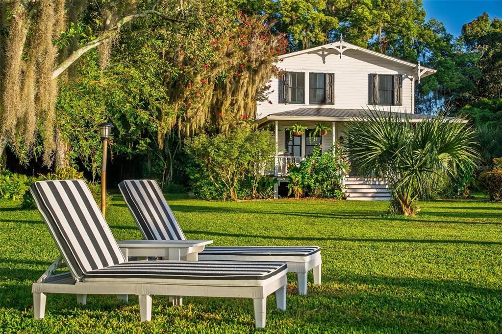 For Sale: $874,900 (6 beds, 3 baths, 2618 Square Feet)