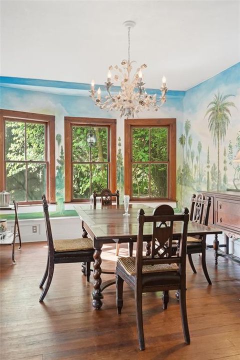 For Sale: $874,900 (6 beds, 3 baths, 2618 Square Feet)