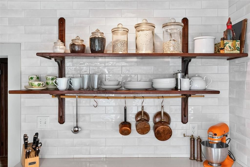 For Sale: $874,900 (6 beds, 3 baths, 2618 Square Feet)