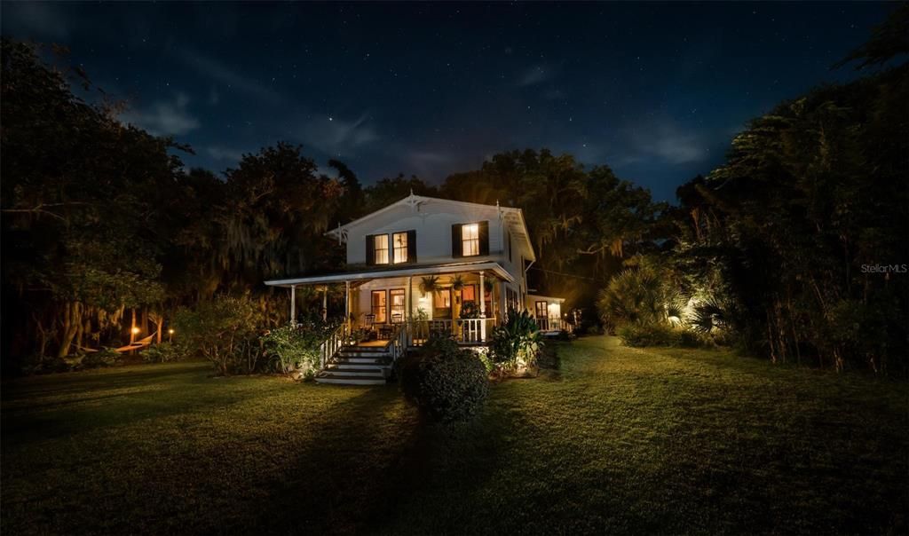 For Sale: $874,900 (6 beds, 3 baths, 2618 Square Feet)