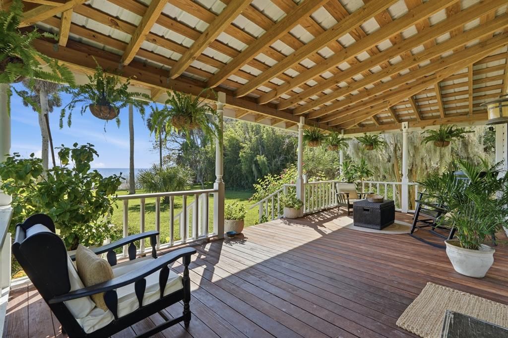 For Sale: $874,900 (6 beds, 3 baths, 2618 Square Feet)