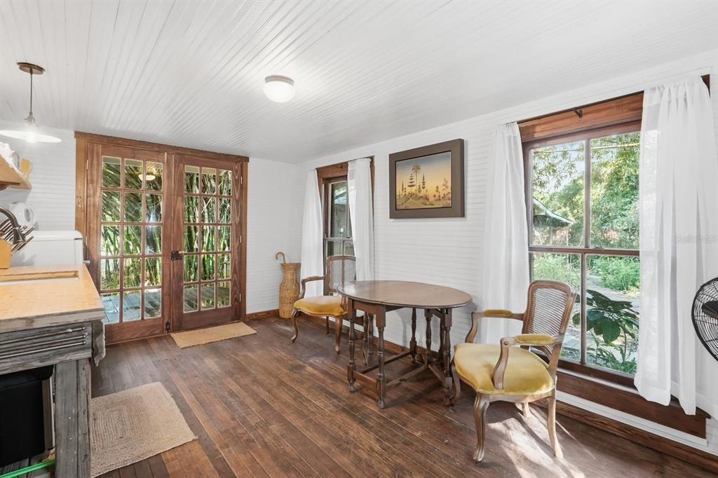 For Sale: $874,900 (6 beds, 3 baths, 2618 Square Feet)