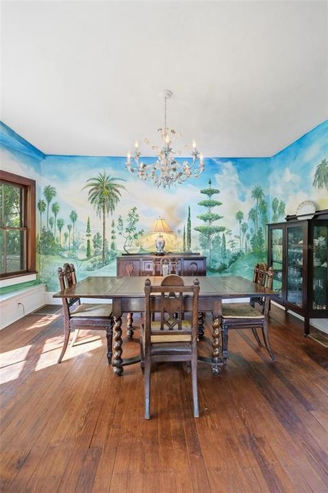 For Sale: $874,900 (6 beds, 3 baths, 2618 Square Feet)