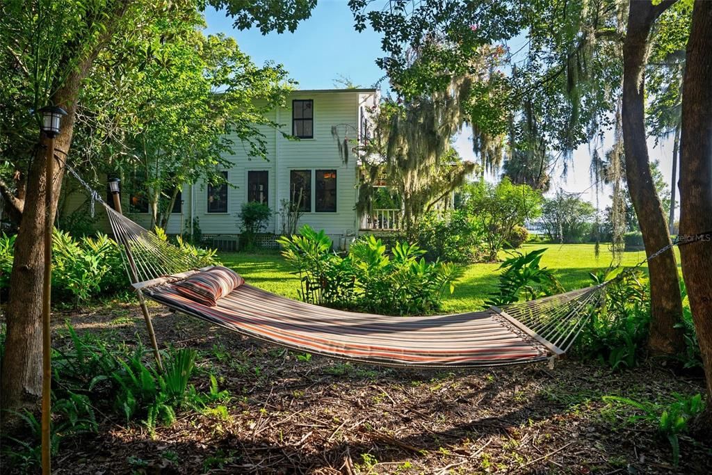 For Sale: $874,900 (6 beds, 3 baths, 2618 Square Feet)