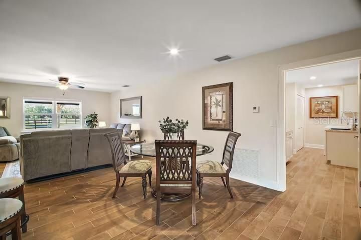 В аренду: $4,500 (2 спален, 2 ванн, 1432 Квадратных фут)