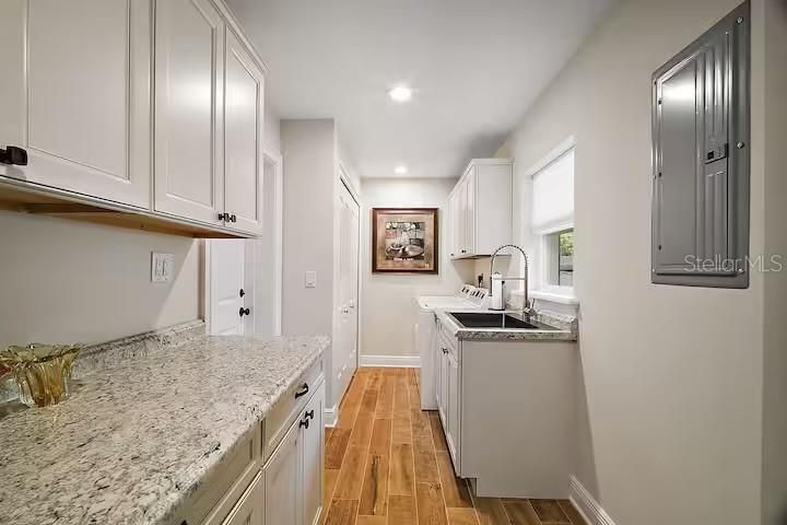 В аренду: $4,500 (2 спален, 2 ванн, 1432 Квадратных фут)