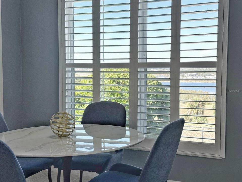 Под контрактом: $429,990 (3 спален, 2 ванн, 1846 Квадратных фут)