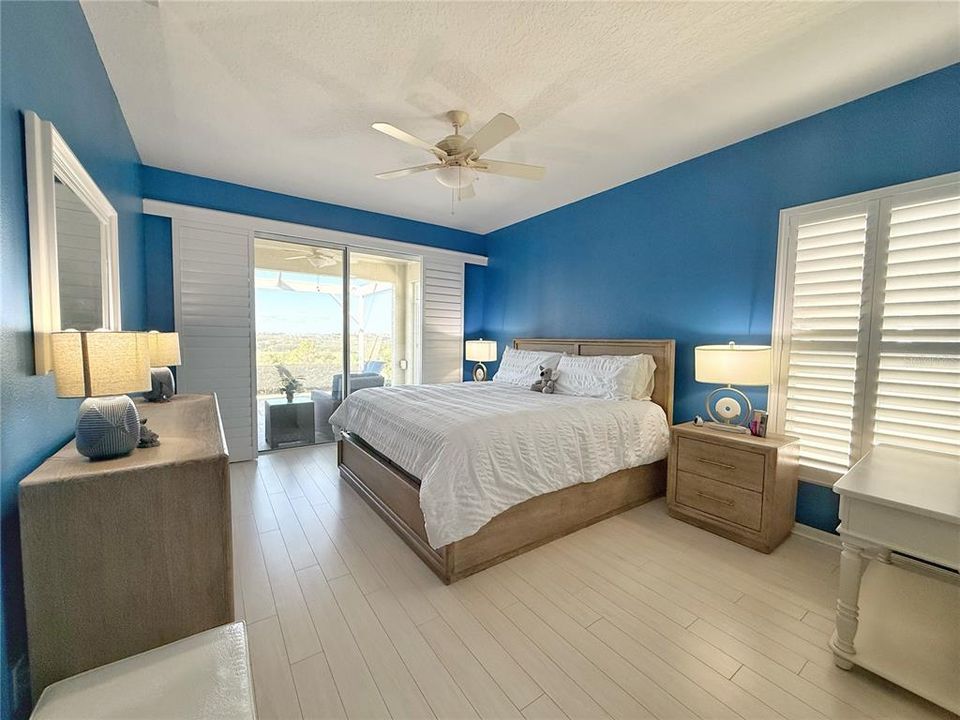 Под контрактом: $429,990 (3 спален, 2 ванн, 1846 Квадратных фут)