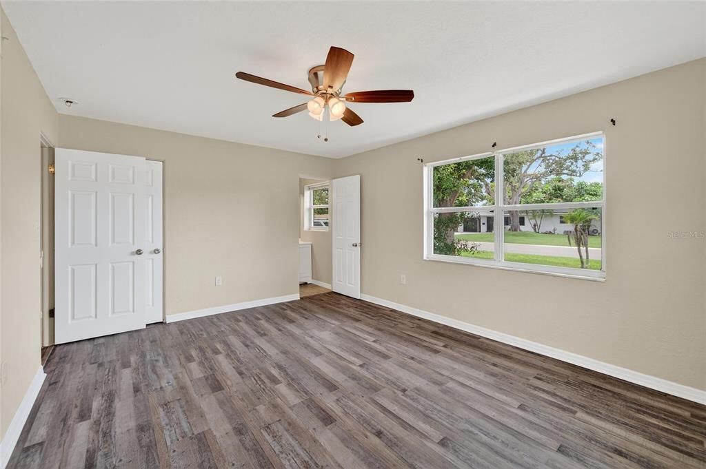 For Rent: $2,900 (3 beds, 2 baths, 1304 Square Feet)