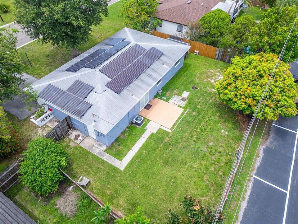 For Rent: $2,900 (3 beds, 2 baths, 1304 Square Feet)