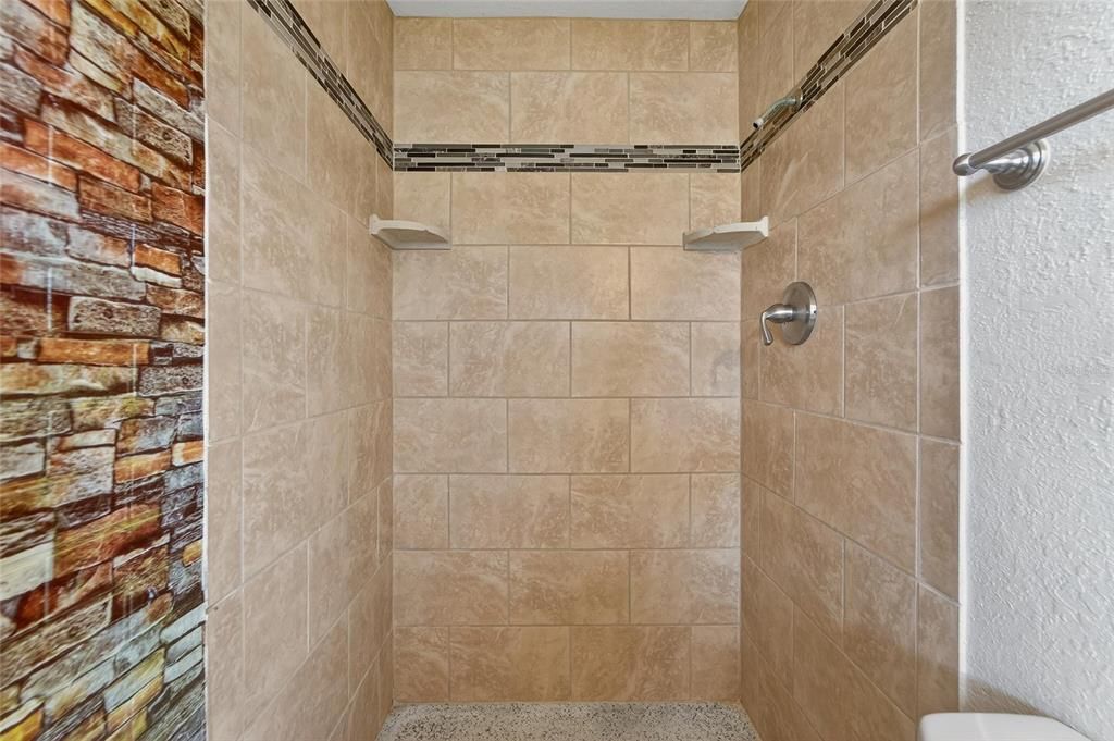 For Rent: $2,900 (3 beds, 2 baths, 1304 Square Feet)