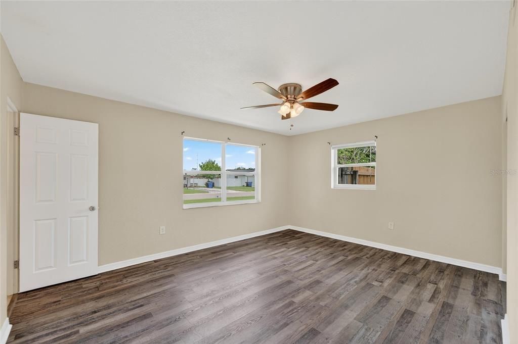 For Rent: $2,900 (3 beds, 2 baths, 1304 Square Feet)