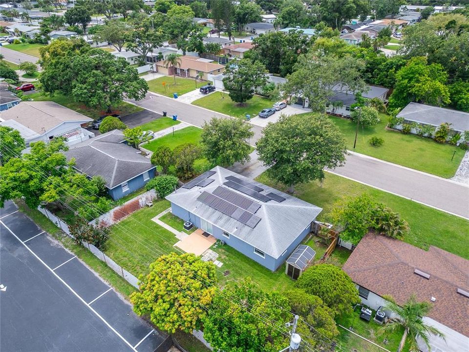 For Rent: $2,900 (3 beds, 2 baths, 1304 Square Feet)