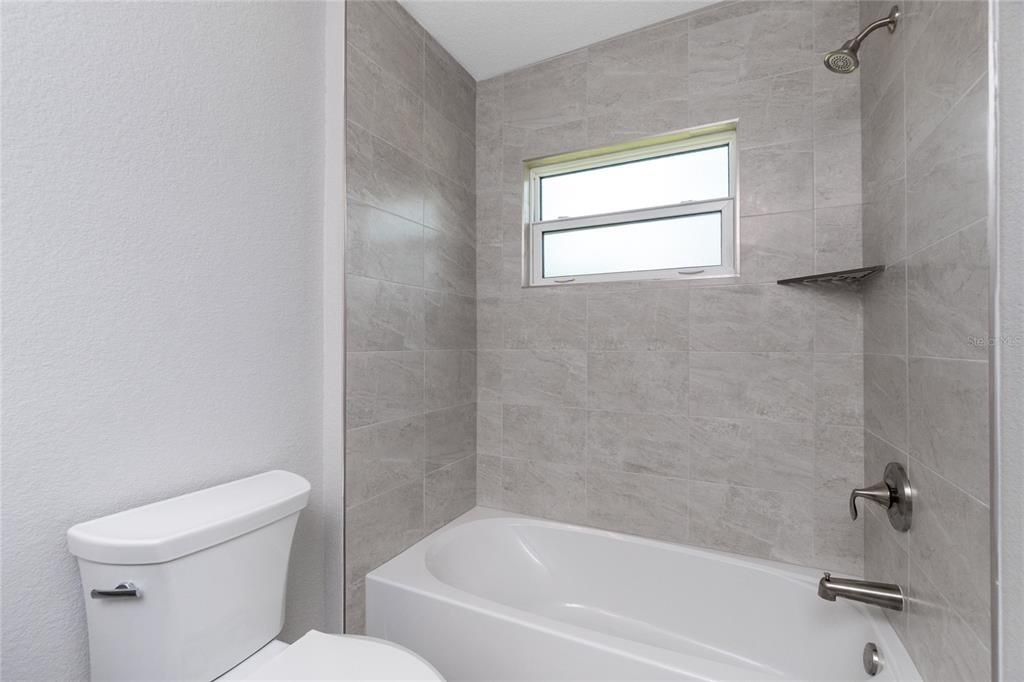 Active With Contract: $350,000 (3 beds, 2 baths, 1670 Square Feet)