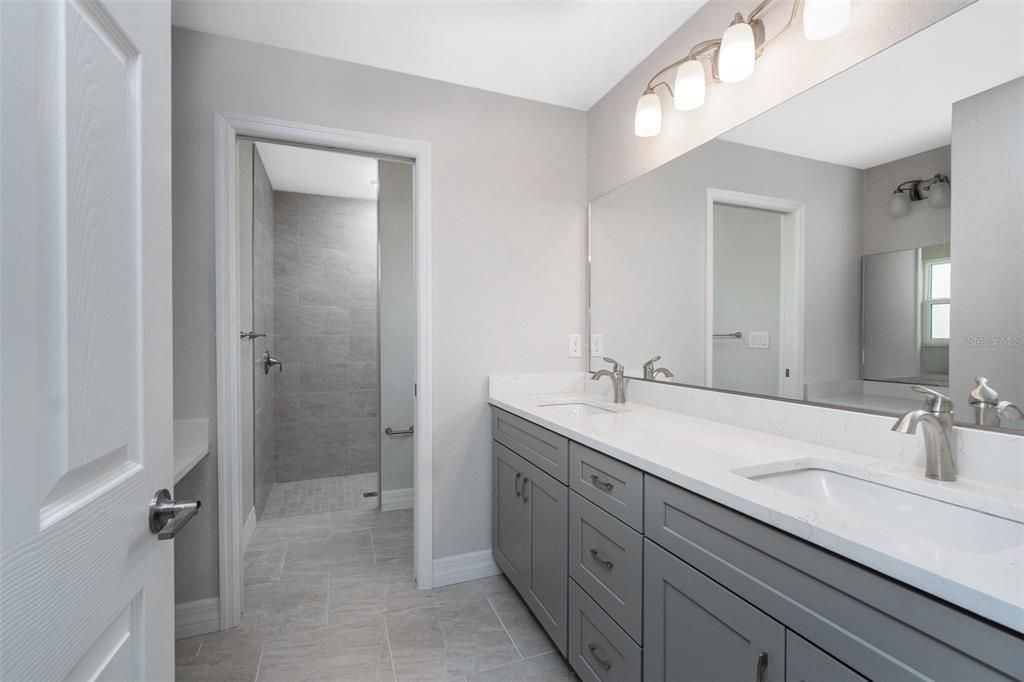 Active With Contract: $350,000 (3 beds, 2 baths, 1670 Square Feet)