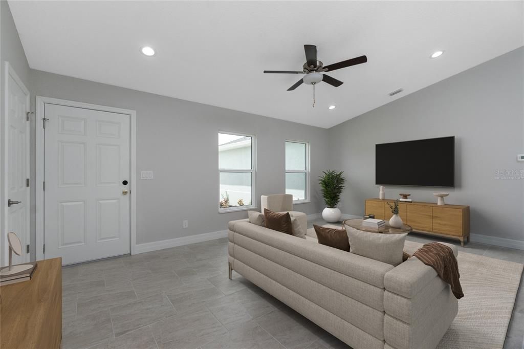 Active With Contract: $350,000 (3 beds, 2 baths, 1670 Square Feet)