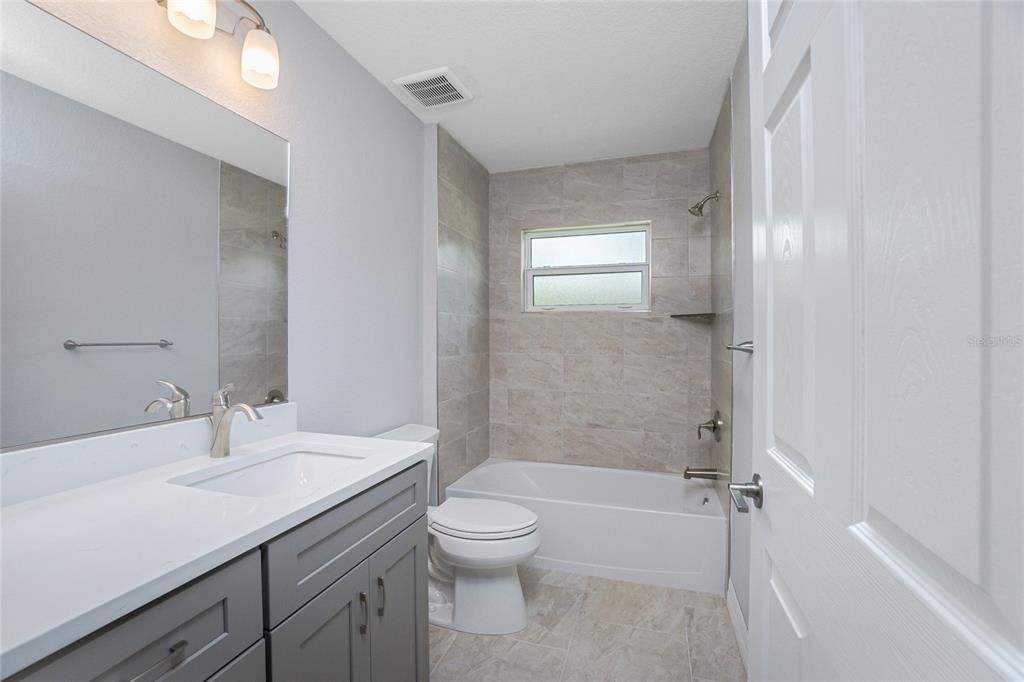 Active With Contract: $350,000 (3 beds, 2 baths, 1670 Square Feet)