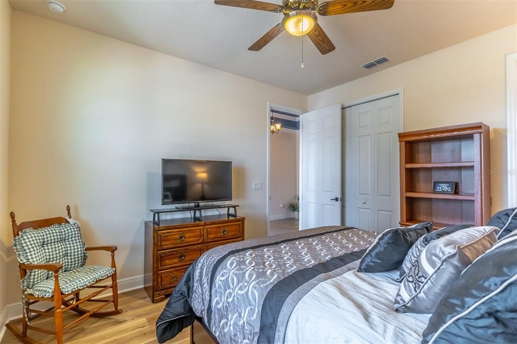 待售: $473,500 (3 贝兹, 3 浴室, 2649 平方英尺)