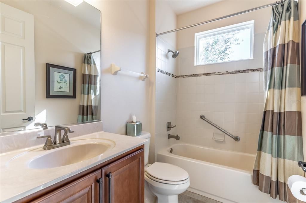 待售: $473,500 (3 贝兹, 3 浴室, 2649 平方英尺)