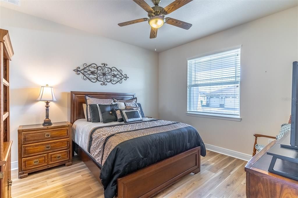 待售: $473,500 (3 贝兹, 3 浴室, 2649 平方英尺)