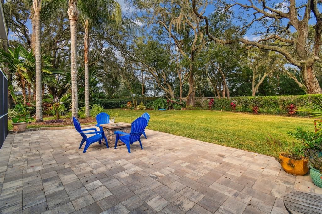 Activo con contrato: $699,000 (4 camas, 2 baños, 2414 Pies cuadrados)