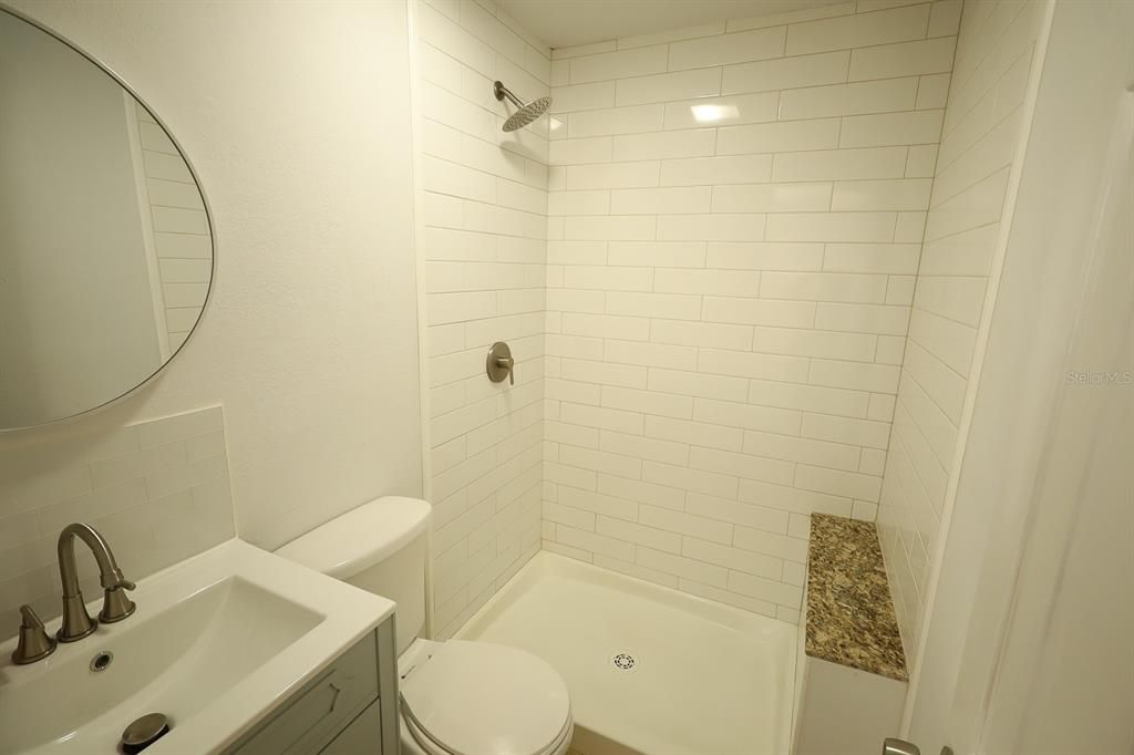 For Sale: $320,000 (3 beds, 2 baths, 832 Square Feet)