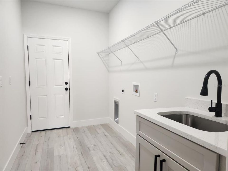 待售: $364,990 (4 贝兹, 3 浴室, 1894 平方英尺)