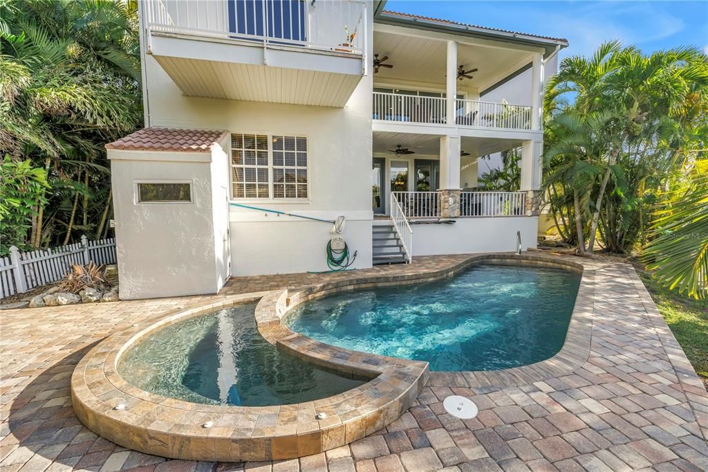 待售: $2,275,000 (5 贝兹, 3 浴室, 3009 平方英尺)