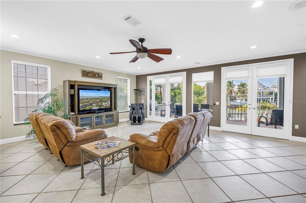 待售: $2,275,000 (5 贝兹, 3 浴室, 3009 平方英尺)