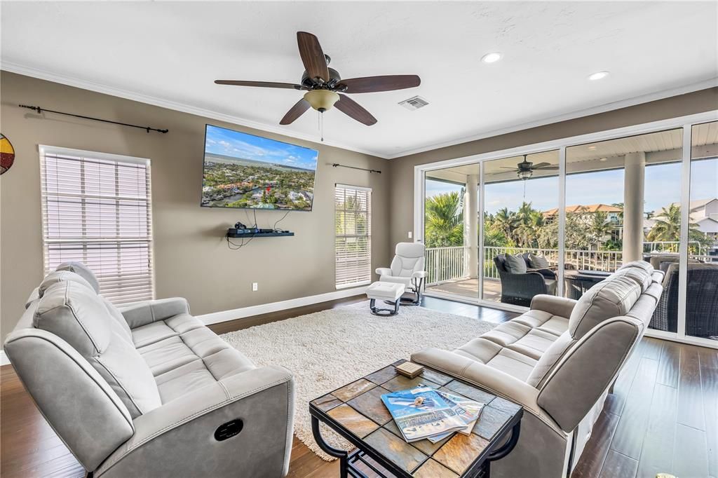 待售: $2,275,000 (5 贝兹, 3 浴室, 3009 平方英尺)