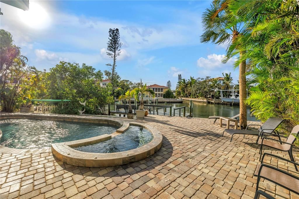 待售: $2,275,000 (5 贝兹, 3 浴室, 3009 平方英尺)