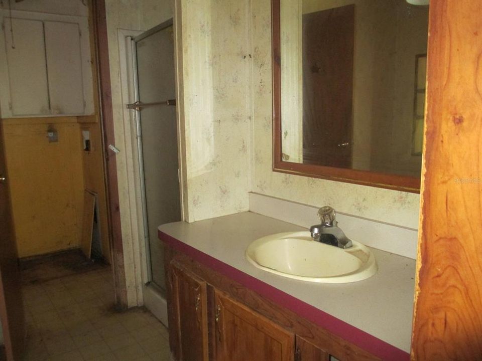 На продажу: $160,000 (3 спален, 2 ванн, 1404 Квадратных фут)