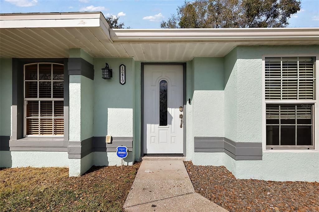 Active With Contract: $350,000 (3 beds, 2 baths, 1545 Square Feet)