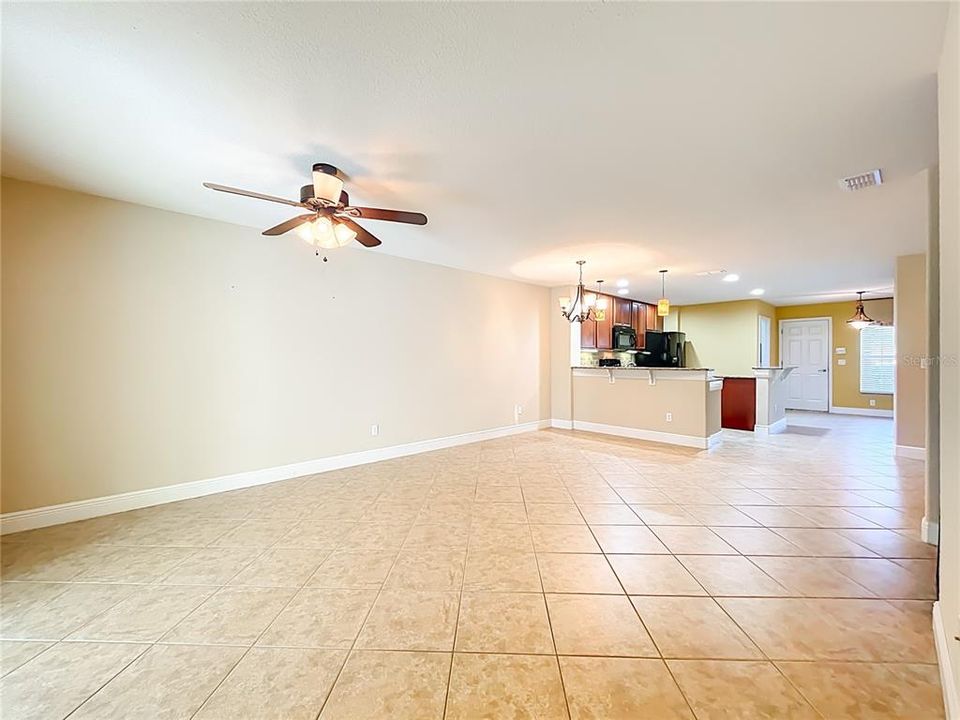 На продажу: $315,000 (3 спален, 2 ванн, 1663 Квадратных фут)