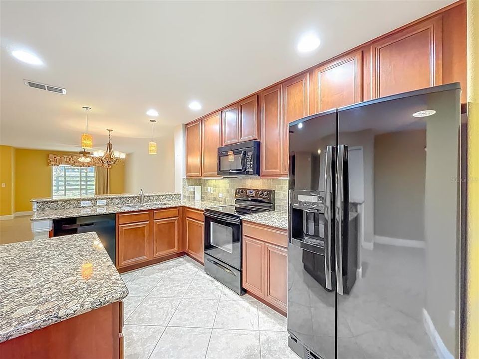 На продажу: $315,000 (3 спален, 2 ванн, 1663 Квадратных фут)