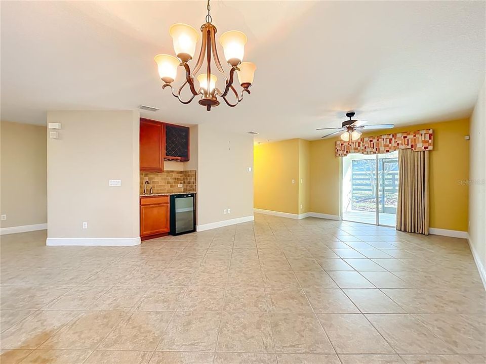 На продажу: $315,000 (3 спален, 2 ванн, 1663 Квадратных фут)