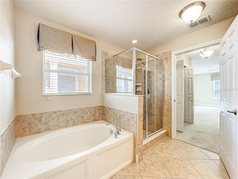 На продажу: $315,000 (3 спален, 2 ванн, 1663 Квадратных фут)