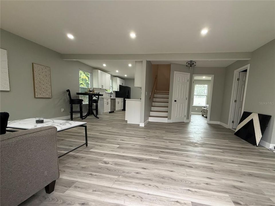 En Venta: $289,900 (3 camas, 2 baños, 1288 Pies cuadrados)