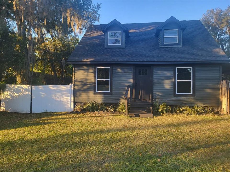 En Venta: $289,900 (3 camas, 2 baños, 1288 Pies cuadrados)