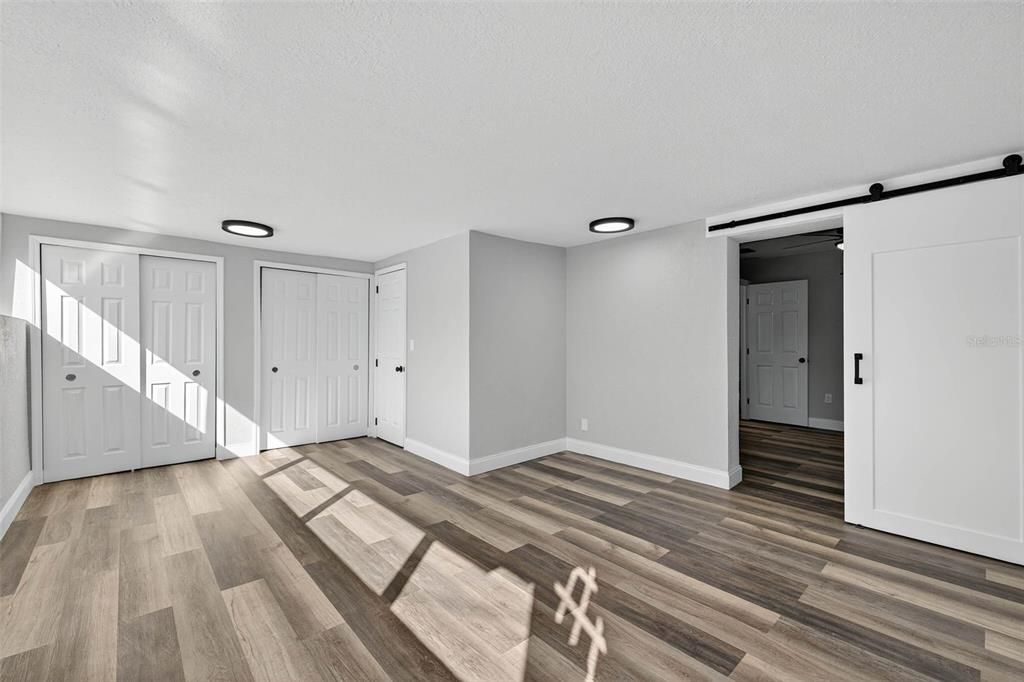 Active With Contract: $497,900 (3 beds, 2 baths, 1716 Square Feet)