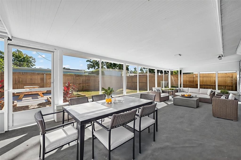 Active With Contract: $497,900 (3 beds, 2 baths, 1716 Square Feet)