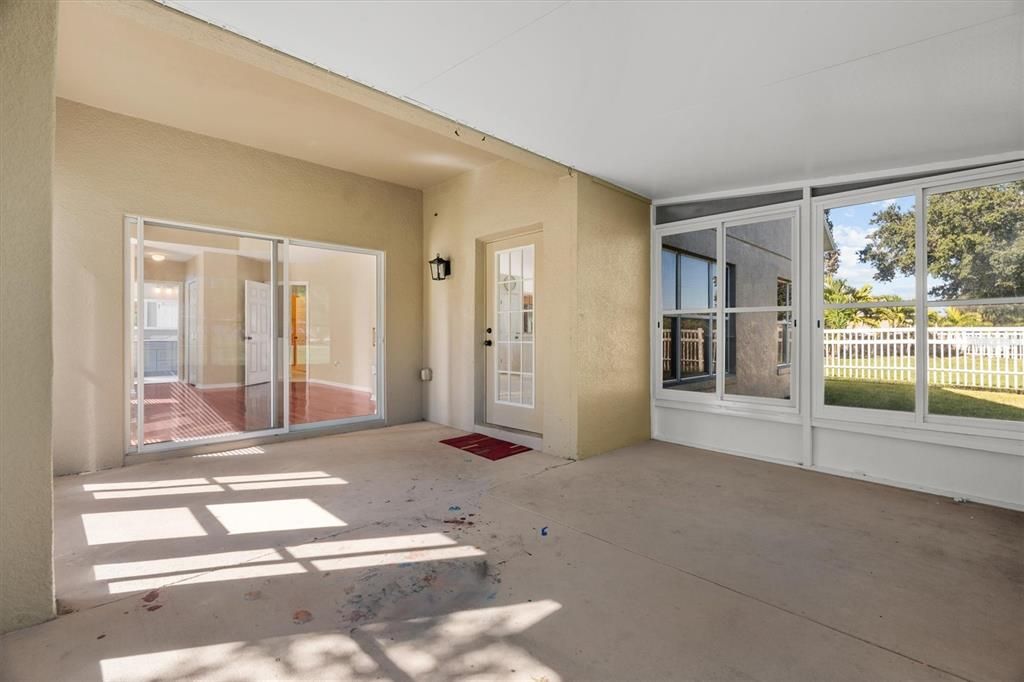 En Renta: $2,750 (4 camas, 2 baños, 2216 Pies cuadrados)