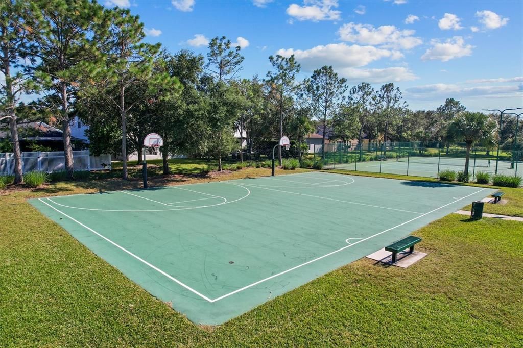 En Renta: $2,750 (4 camas, 2 baños, 2216 Pies cuadrados)