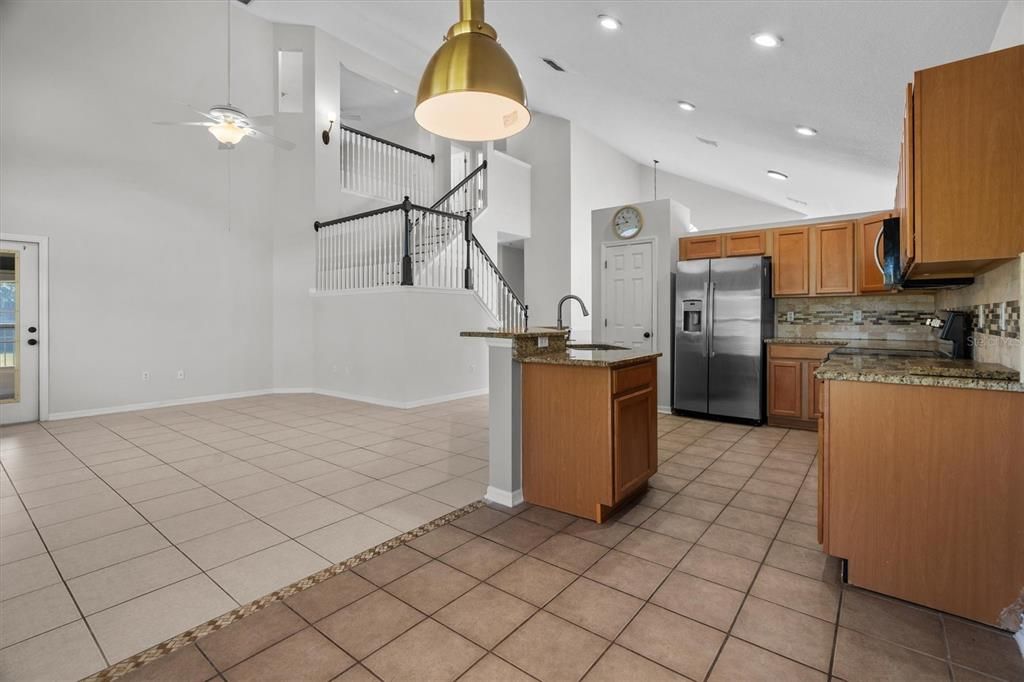 En Renta: $2,750 (4 camas, 2 baños, 2216 Pies cuadrados)